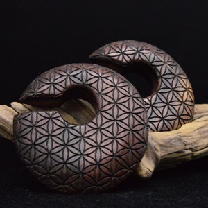 Ear weight made of Narra Wood - HH-5