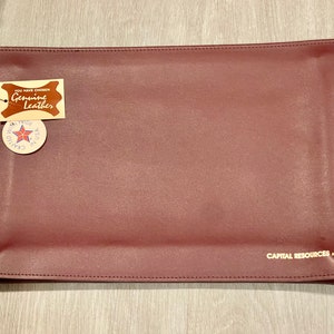 ¡INCREÍBLE! Funda expandible para portátil de piel auténtica - Estilo portafolios - Bellamente confeccionada y a estrenar ~ Color burdeos ~ ¡Te encantará!