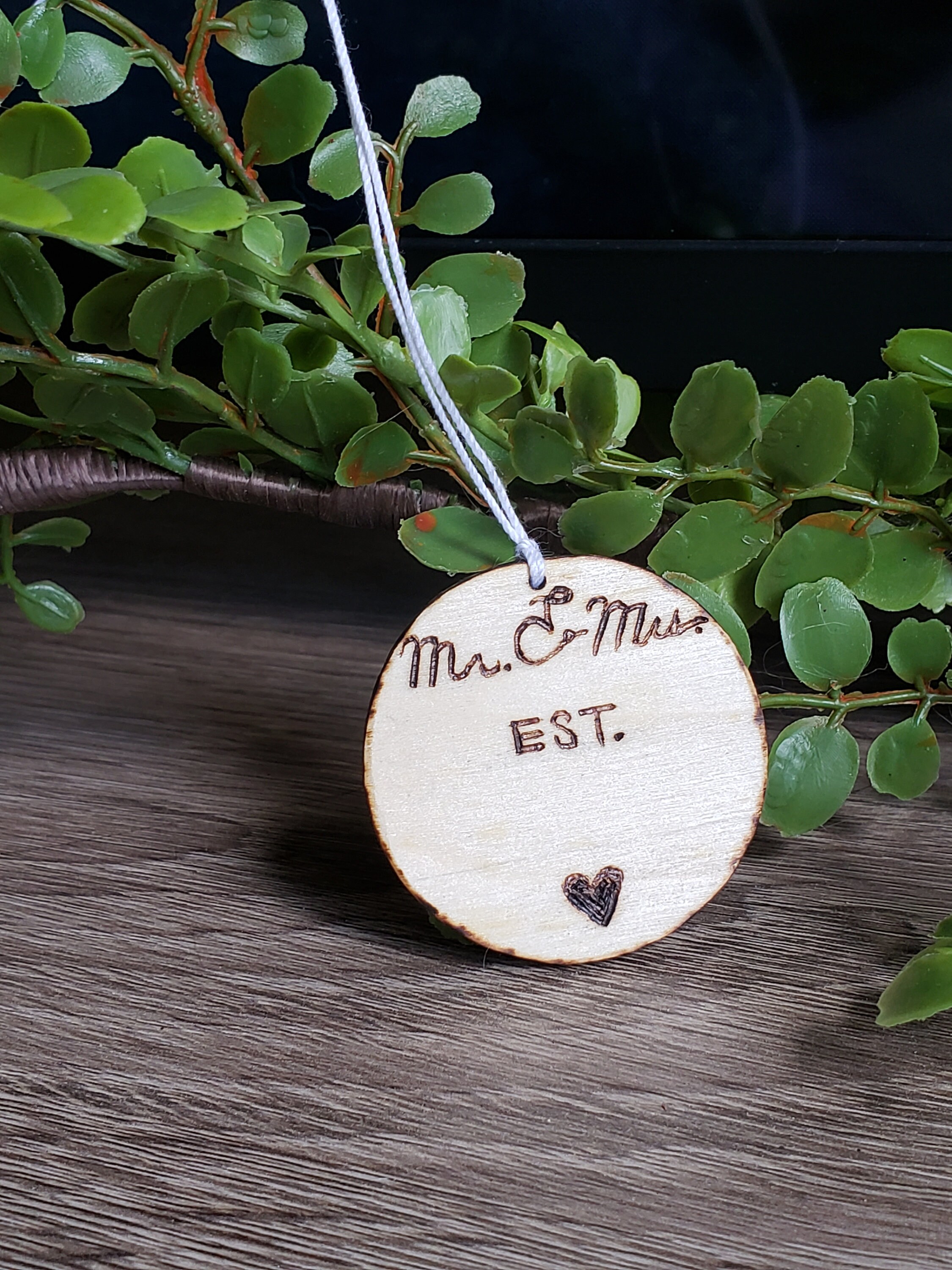 Wedding Gift, Married Ornament, Wedding Date Ornament, Newlywed Gift,  Engagement Gift, Anniversary Gift for Couples, Mr and Mrs