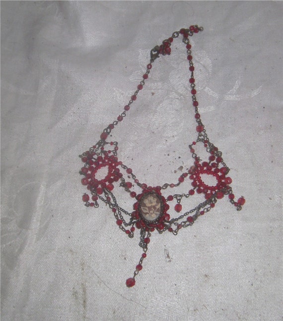 Cameo & Red Glass Beaded Necklace – 1920's
