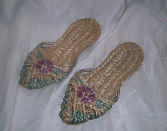 Rattan/Wicker Sandels – 1930's Oriental