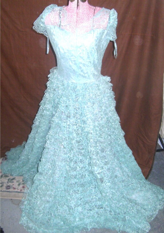 VINTAGE DRESS - Mint Green – Tulle/Lace Prom Dress