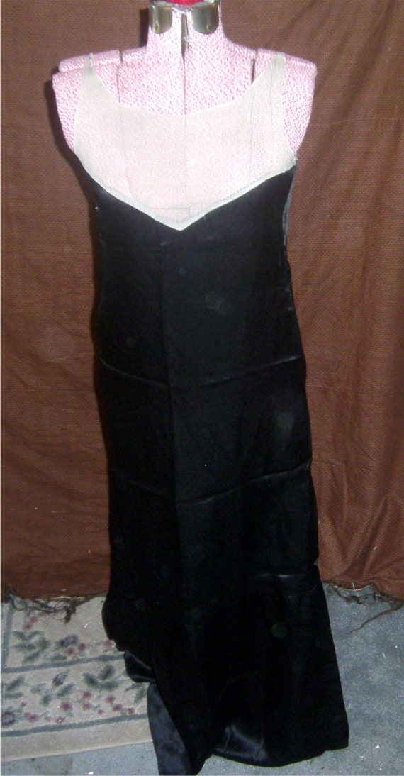 VINTAGE DRESS Black Satin Evening Gown – 1920's