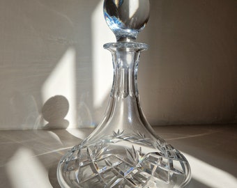 Vintage Mid-Century Lead Crystal Heavily Cut Glass Bottle Decanter Bottle with Decorative Stopper