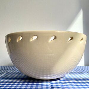 Large Vintage Rustic Farmhouse Style Ceramic Bowl Cream White Beige Teardrop image 2