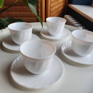 Set of 4 Vintage Midcentury Arcopal Milk Glass Tea Cups & Saucers image 8