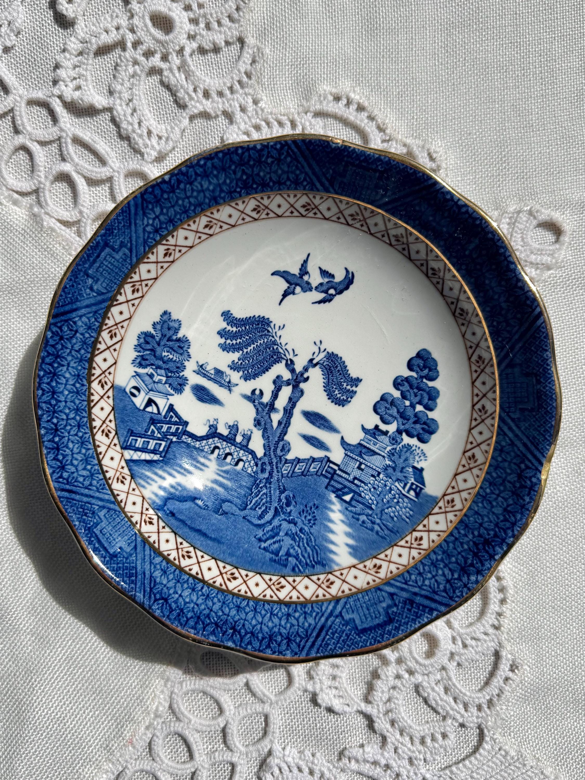 Britannia Porcelain - Etsy Canada