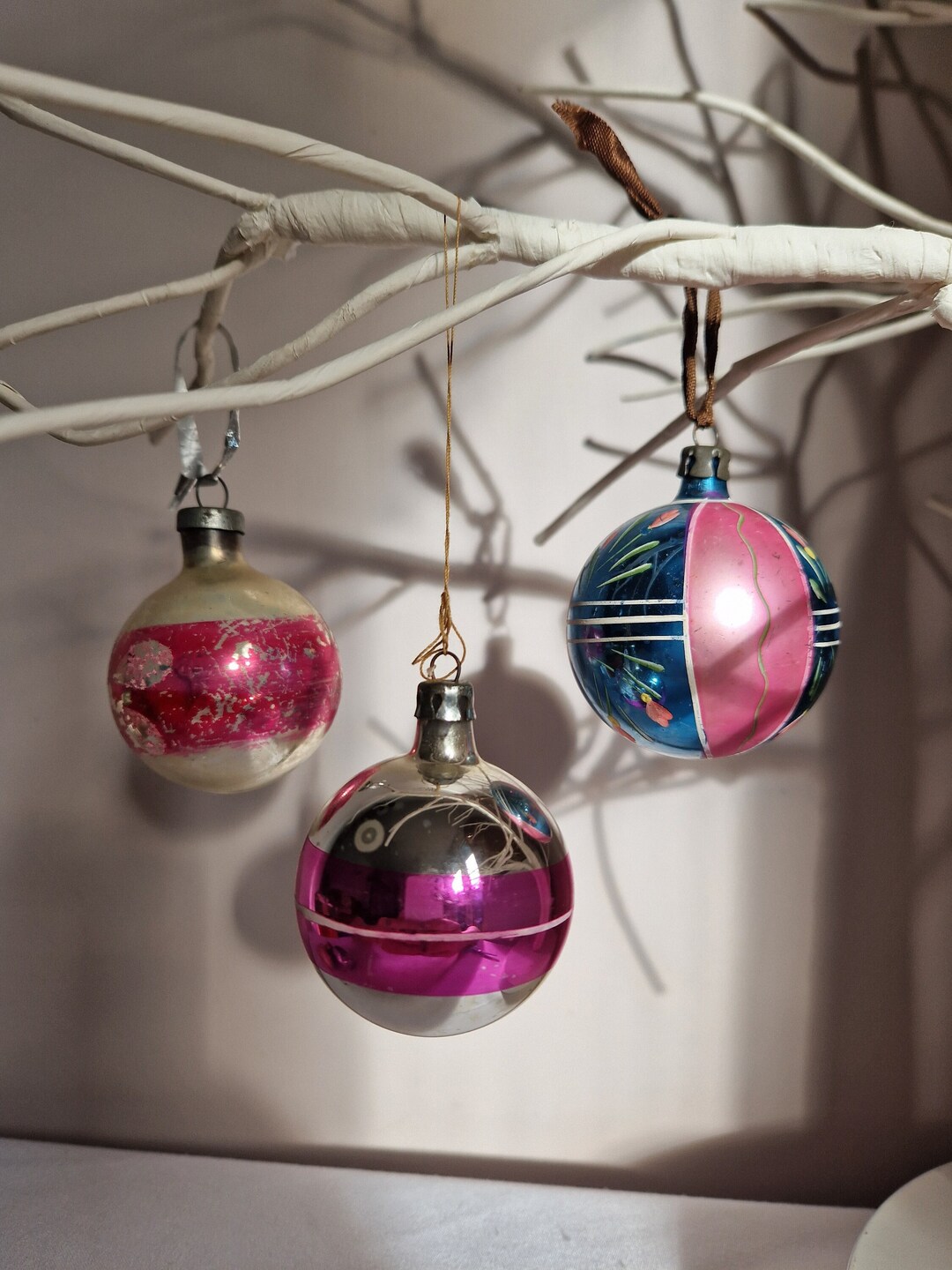 Set of 3 Antique Mercury Glass Baubles Traditional Christmas Decorations Kitsch Retro Mid