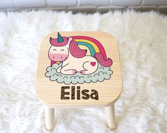 Hocker für Kinder, personalisiert mit Name, Kinderhocker aus Holz, Kinderstuhl aus Kiefernholz, Montessori Stuhl, Einhorn