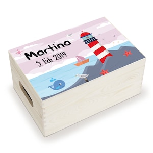 Erinnerungskiste Baby, Holz-Erinnerungsbox, personalisiertes Geschenk zur Geburt, Spielzeugkiste aus Holz mit Motiv Maritim