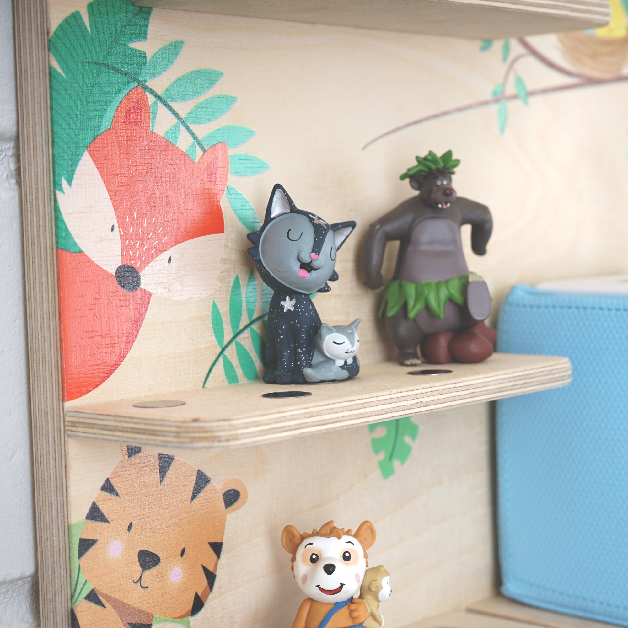 Étagère pour boîte à musique et figurines tonie, rangement pour tonies,  support pour tonie box, étagère murale motif : animaux de la forêt -   France