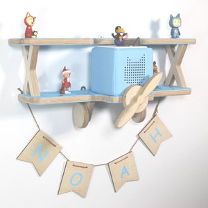 Shelf for Toniebox, Tonie figures with bunting and name, storage for Tonies, holder for Toniebox, motif: double-decker airplane