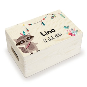 Erinnerungskiste Baby, aus Holz, Erinnerungsbox, personalisierbar mit Geburtsdaten und Namen, individuelle Holzkiste mit Deckel, Waschbär 2