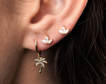 Minimalist stud earrings - Silver stud earrings - dainty studs - cartilage stud