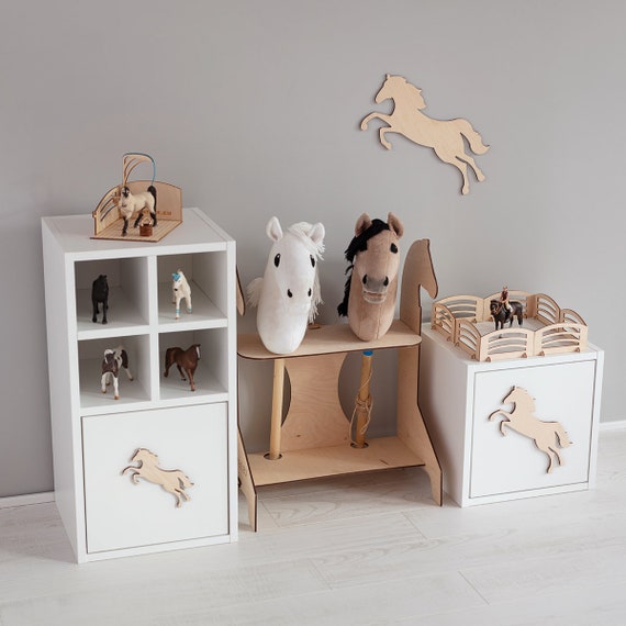 A hobby horse stable I made (see 2nd picture for the horse) : r/crafts