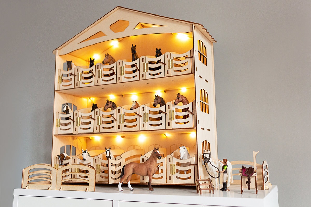 Wall and sill stables SET 18 stalls-horse stable-wooden | Etsy