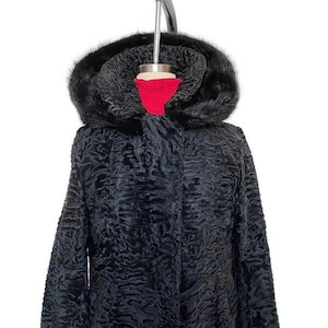 1980&#39;s long Black Persian lamb fur Coat, Hy Fishman Furs with removable hood, excellent Condition