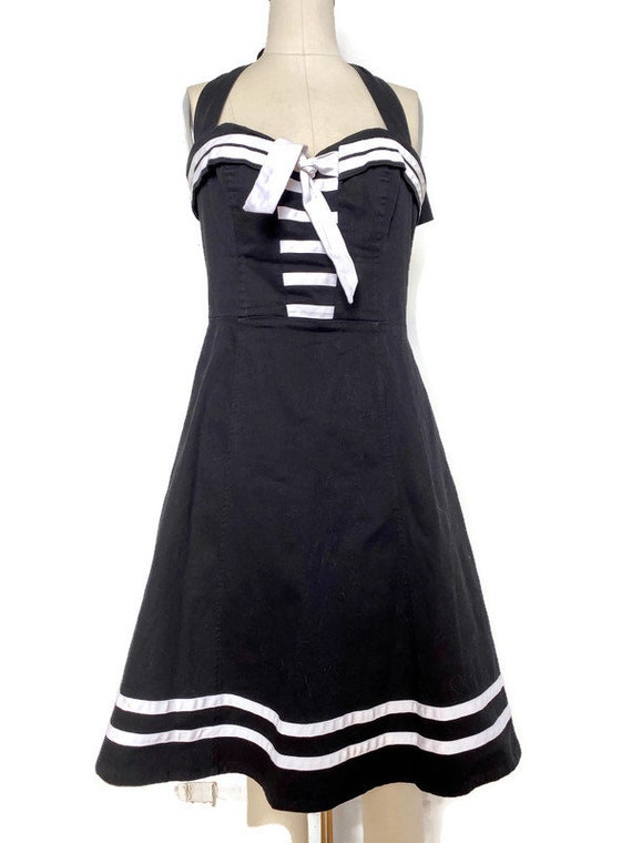 betsey johnson black and white dress Betsey Johnson Black And White Dress Size 8