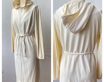 Late 1960's Loomtogs hooded dress Winter white polyester with belt, excellent condition fits a modern size Medium