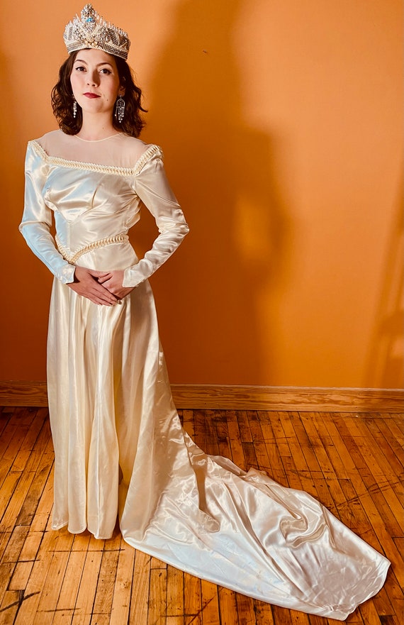 Elegant Bridal Gown 1950-60's  Ivory colored liqu… - image 6
