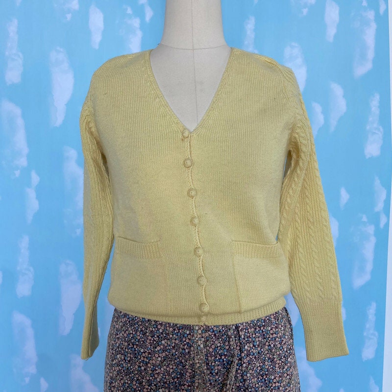 ▪️50’s【HAND KNIT】VINTAGE CARDIGAN Vintage 1950-60's Tally Ho Cardigan Sweater, Butter Yellow
