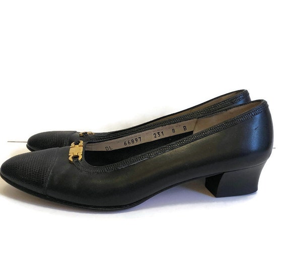 Vintage 1980’s black Salvatore Ferragamo size 8B I