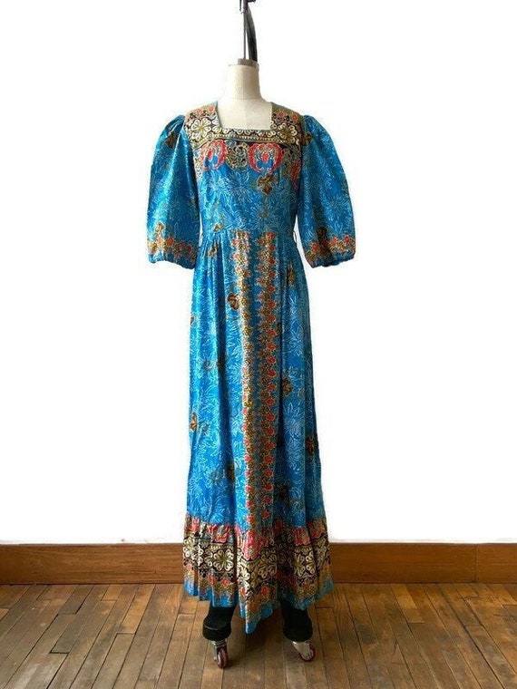1970's Maxi Dress by Lizzie, cotton Batik print b… - image 2