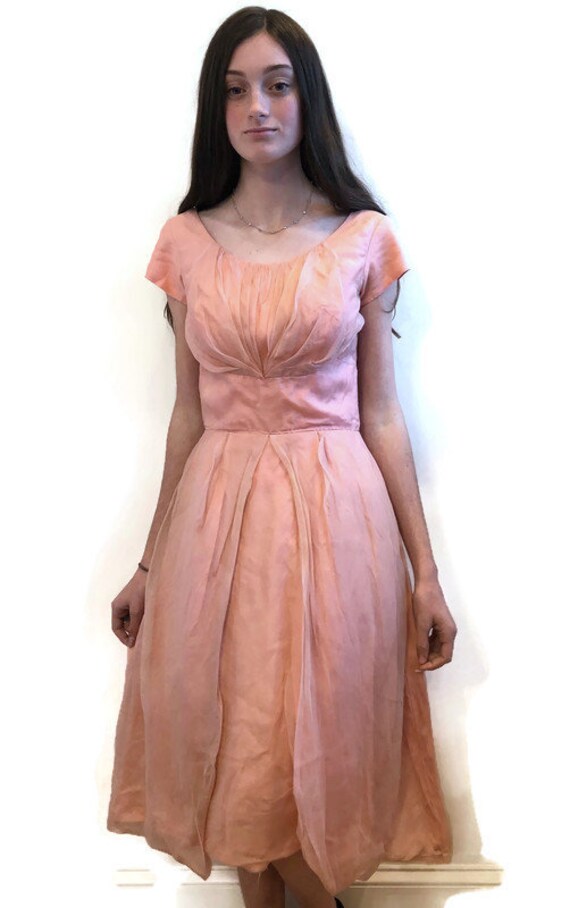 1950’s Pale Peach cap sleeve dress Fit and flare … - image 2