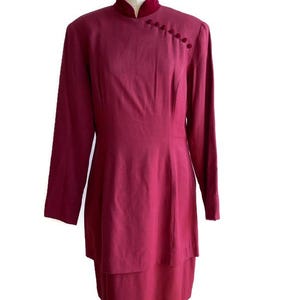 1980’s dress J.R.T. Newport News Burgundy fabric with velvet mandarin collar Asian Style with shoulder pads, Vintage size 10, Modern Medium