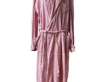 1940's Men's Rabhor Summer Robe red and gray seersucker with fun graphic XXL size 49, Good condition