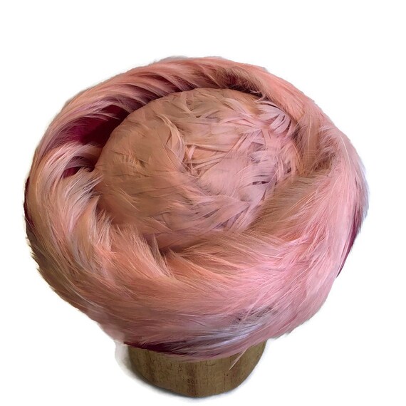 1950's Pink Ostrich feather hat in excellent condi