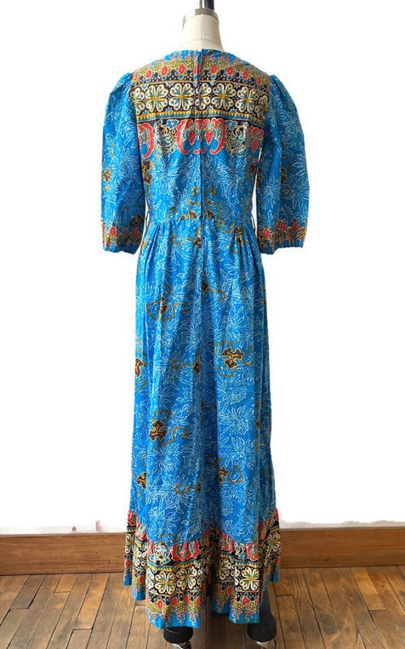 1970's Maxi Dress by Lizzie, cotton Batik print b… - image 4