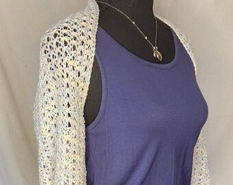 Der schillernde gehäkelte Shrug | Funkelnde Boho Bolero & Sommer-Vertuschung