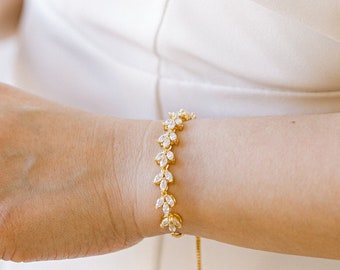 LAINEE // Diamond Leaf Adjustable Wedding Bracelet,Cubic Zircon Bride bracelet,Bridal bracelet,Wedding CZ bracelet,bridesmaid bracelet gift