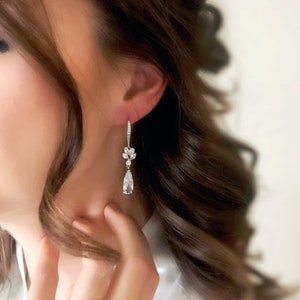 CELLIS // Diamant Blatt Tropfen Hochzeit Ohrringe,Diamant Braut Ohrringe,gold CZ Ohrringe,Gold Hochzeit Ohrringe,Gold Ohrringe Brautjungfer