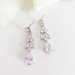 REENA // Wedding Earrings, Drop Cubic Zirconia Bride Earrings,Statement Bridal Earrings,Wedding Crystal Drop Earrings,pretty Bride Earrings