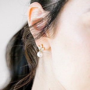 FLORA Pearl // Diamond Wedding Earrings, pearl Cubic Zirconia Bride Earrings, Statement Bridal Earrings, Wedding Drop Earrings, simple pearl