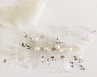 KRISTI // Crystal Diamond and pearl Bridal Hairpin, Bride hair Comb headpiece, Bridal hair clip, PEARL Hair Jewelry, boho bride accessories