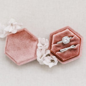 Rose Blush Pink Velvet Ring Box, Custom Ring Box, Proposal Ring Box, Ring Bearer Box, Engagement Ring Box, Wedding Ring Box, Velvet Ring Box