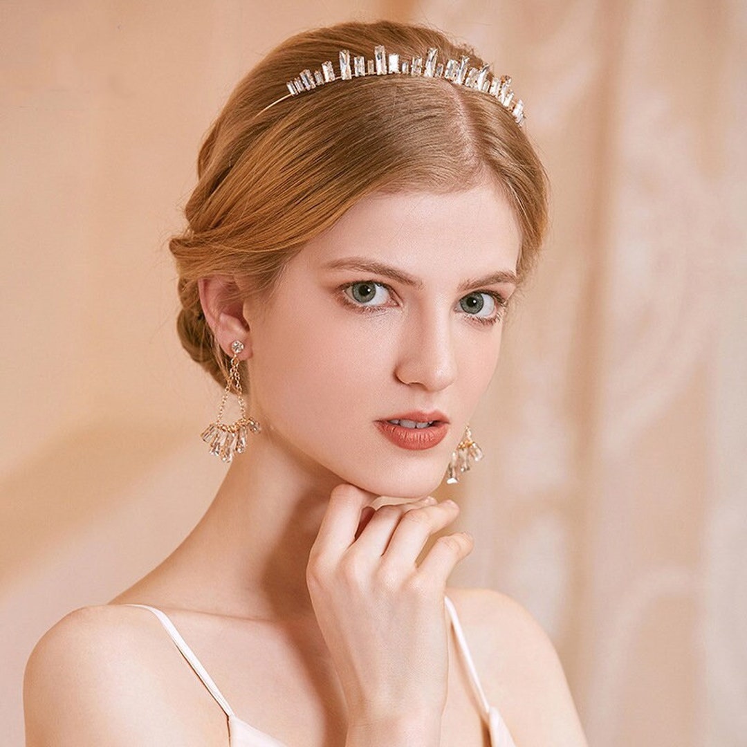 Simple tiara shop