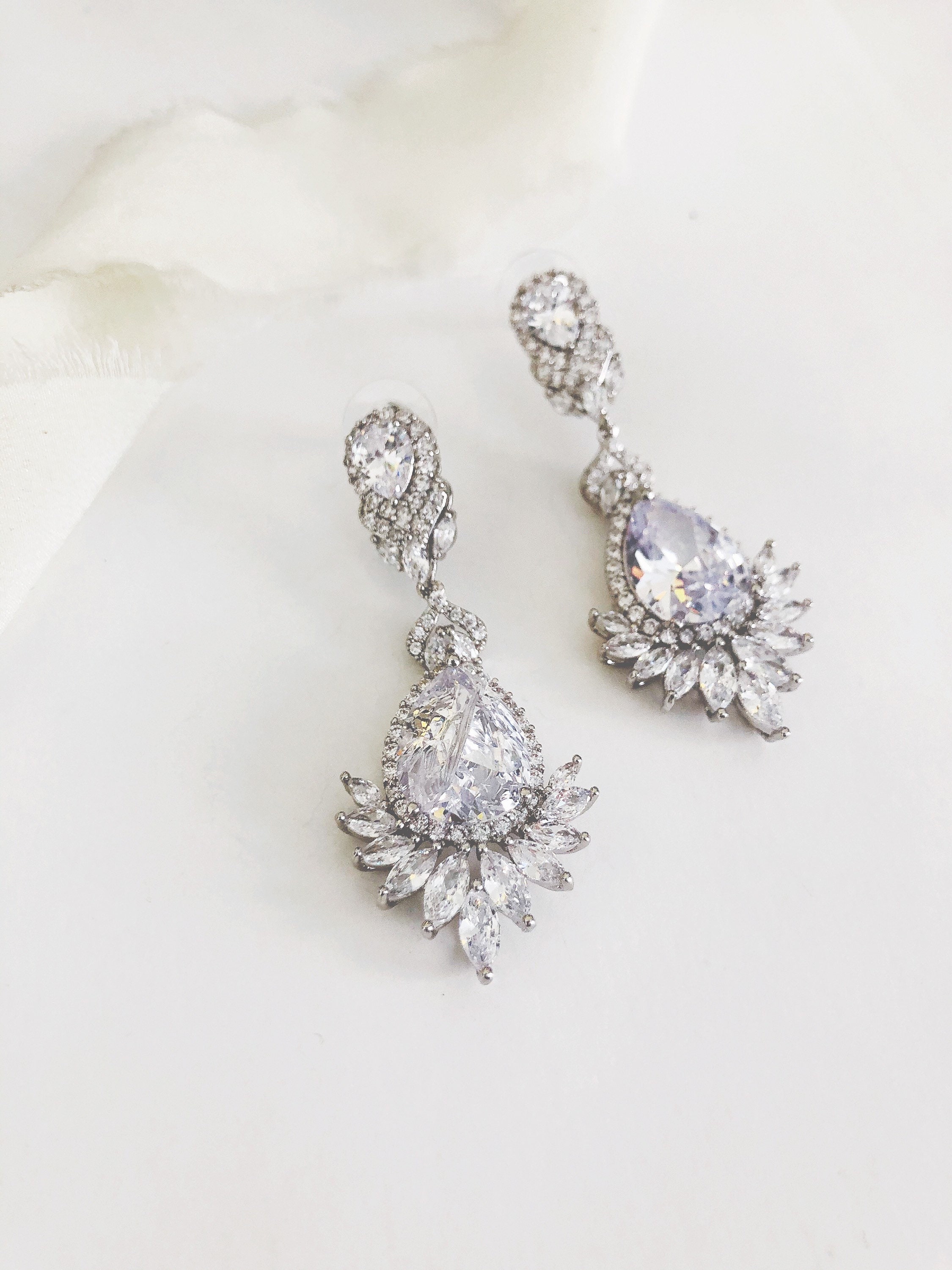 CLIP ON PRISCILLA // Diamond Wedding Earrings Clip-on Drop - Etsy