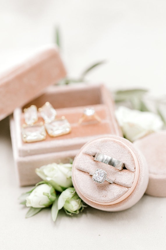 Light Ring Box, Engagement Ring Box, Led Ring Box, Wedding Ring Box Velvet, Proposal  Ring Box, Luxury Black, Red or Purple Light Box. - Etsy