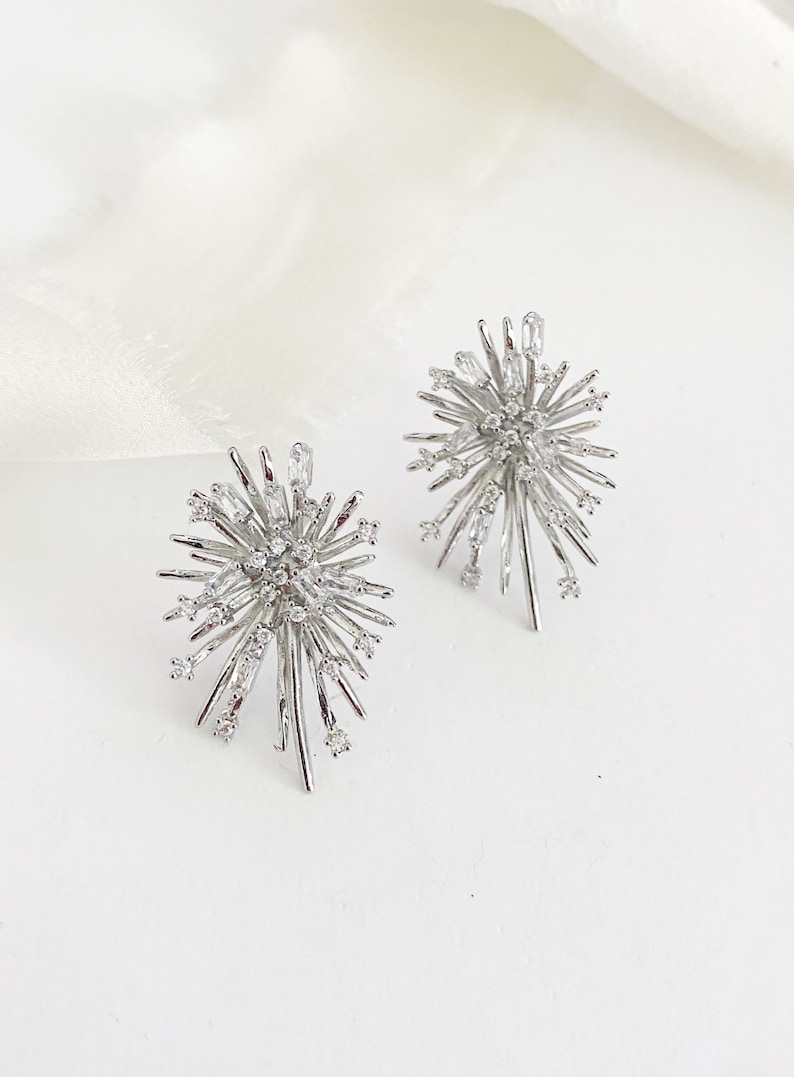 YANNA // Gold Starburst Statement Large Stud Wedding Earrings,Gold Diamond Bridal Stud Earrings, Stud Earrings,Gold wedding bridal earrings image 6