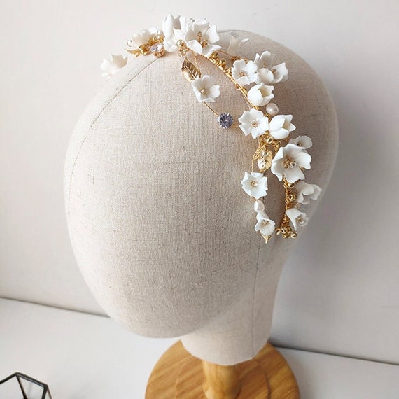 shiro ブライダアクセサリーwhite bloom shiro ブライダルアクセサリー Plumeria matte silver - メルカリ