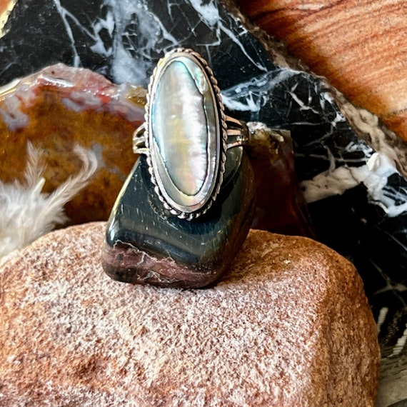 Vintage Abalone Shell Sterling Silver Ring, Size … - image 1