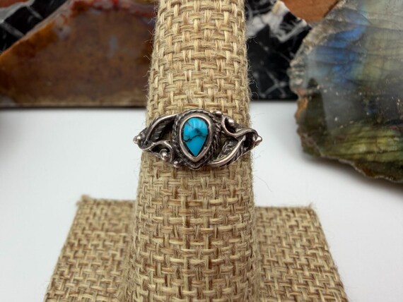 Vintage Turquoise Teardrop Stone Sterling Silver Stamped 925 Ring