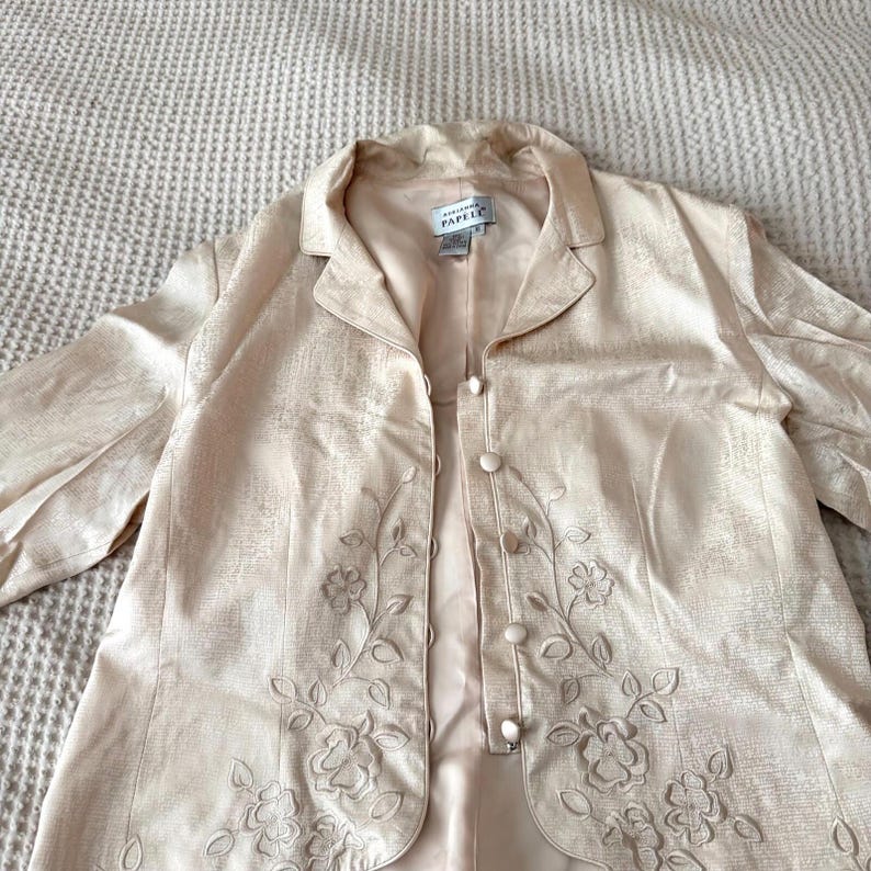 Vintage Shoulder-Padded Adrianna Papell Blazer cream Colored Size 16 image 5