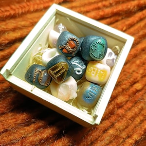 Korale ze znakiem zodiaku z kamieniami szlachetnymi do dredów / Korale ze znakiem zodiaku / Kryształowe koraliki do dredów