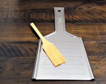 Japanese Oroshigane Japanese Grater Stainless Steel with Bamboo Brush Kitchen Tool Made in Japan