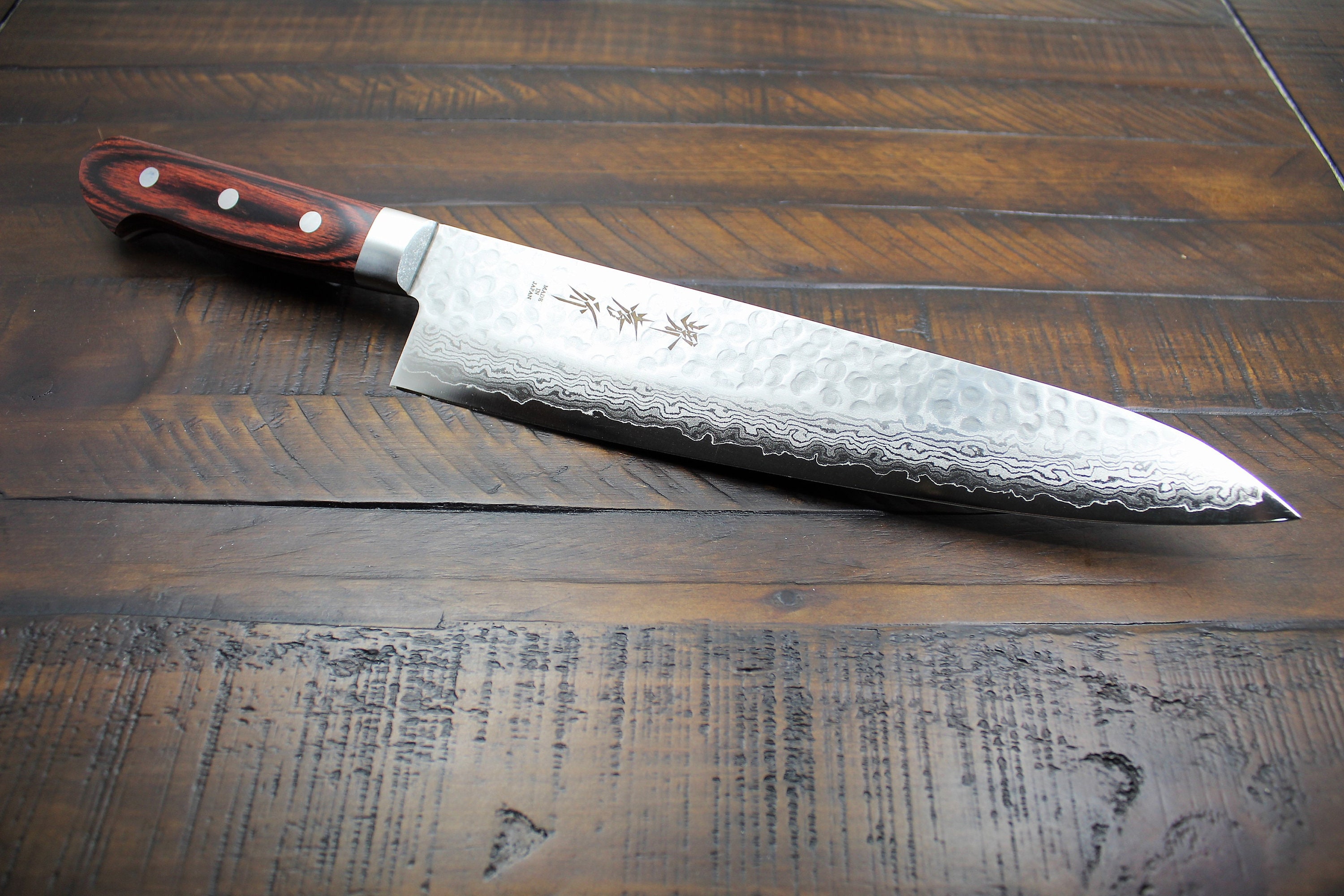Couteau de cuisine japonais d'office BUNKA martelé-avec saya